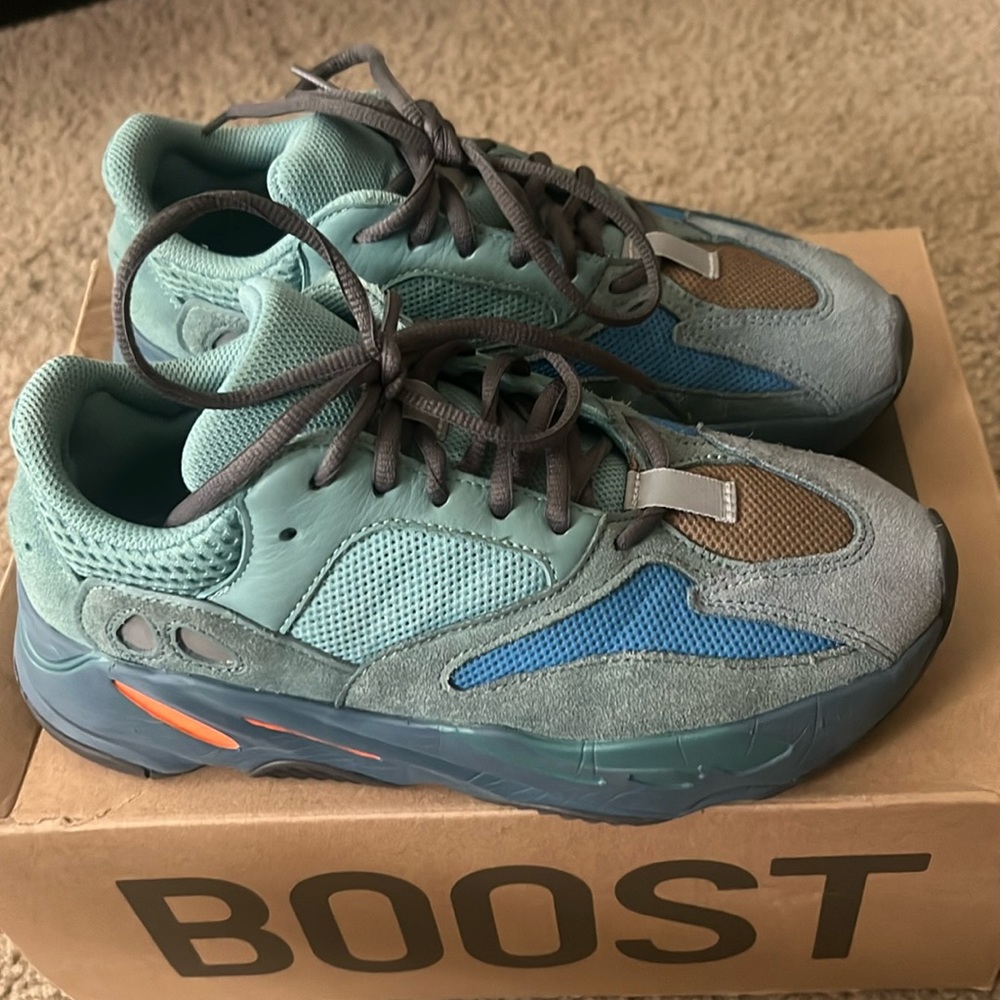 Yeezy Boost 700 'Faded Azure'